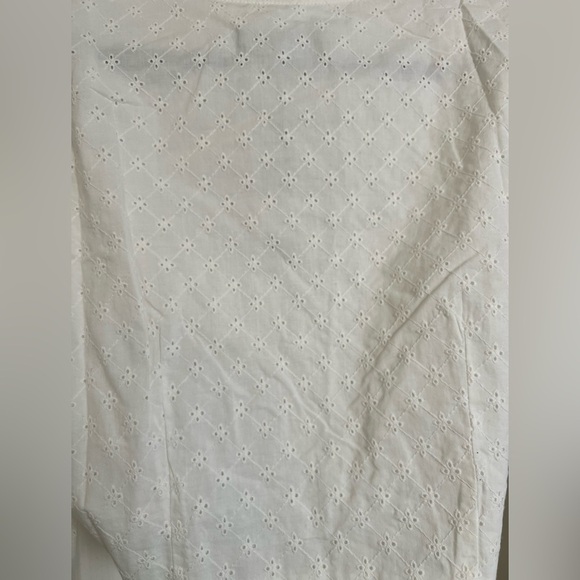 NWT-MINKPINK Lola Wrap Blouse in White Size Large - Picture 7 of 13